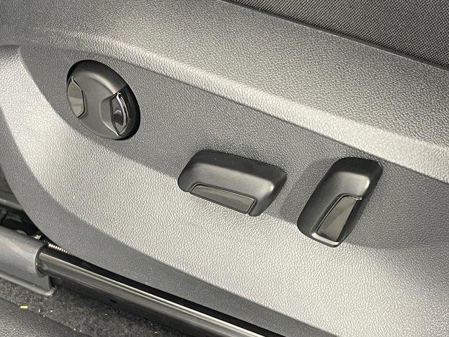 new 2024 Volkswagen Tiguan car