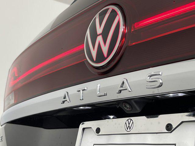 new 2024 Volkswagen Atlas car, priced at $41,199