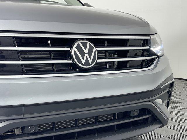 new 2024 Volkswagen Tiguan car, priced at $33,311