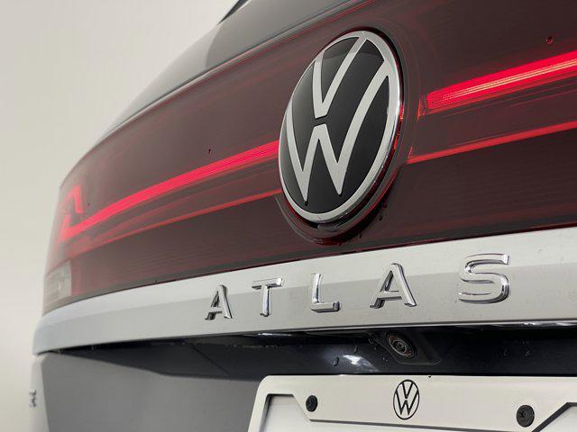 new 2024 Volkswagen Atlas car, priced at $36,681