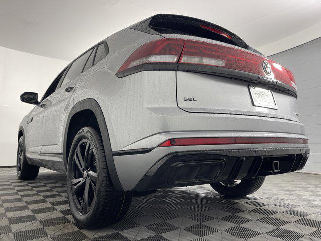 new 2025 Volkswagen Atlas Cross Sport car, priced at $52,006