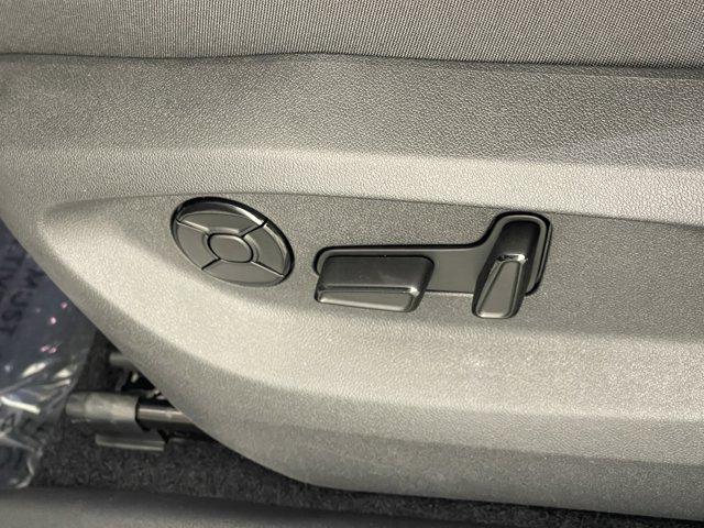 new 2025 Volkswagen Tiguan car, priced at $37,450