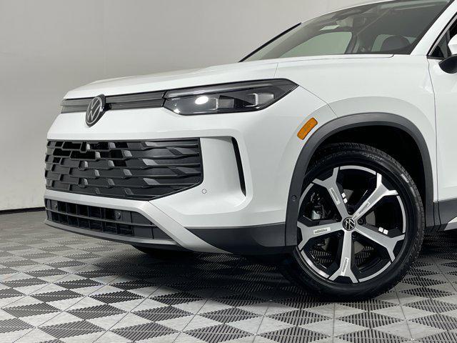 new 2025 Volkswagen Tiguan car, priced at $33,220
