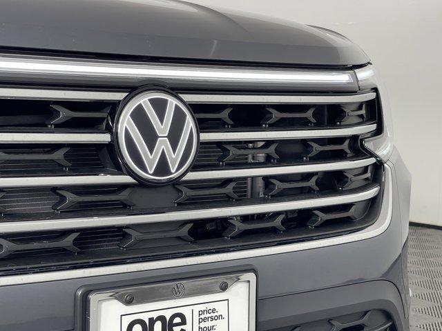 new 2024 Volkswagen Atlas car, priced at $42,191