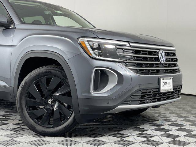 new 2024 Volkswagen Atlas car, priced at $42,191