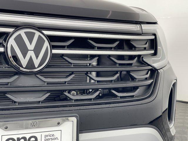 new 2025 Volkswagen Atlas car, priced at $47,852