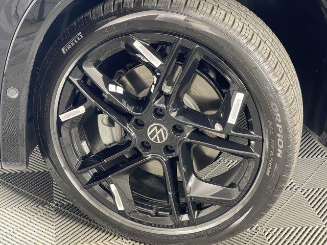 new 2025 Volkswagen Tiguan car, priced at $38,353