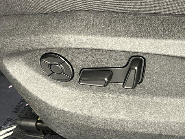 new 2025 Volkswagen Tiguan car, priced at $38,353