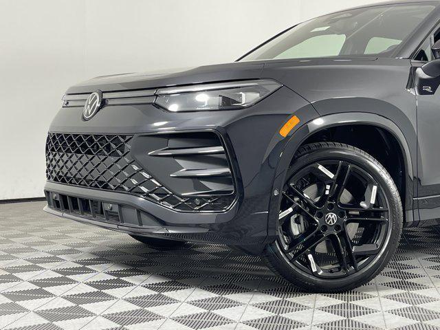 new 2025 Volkswagen Tiguan car, priced at $38,353