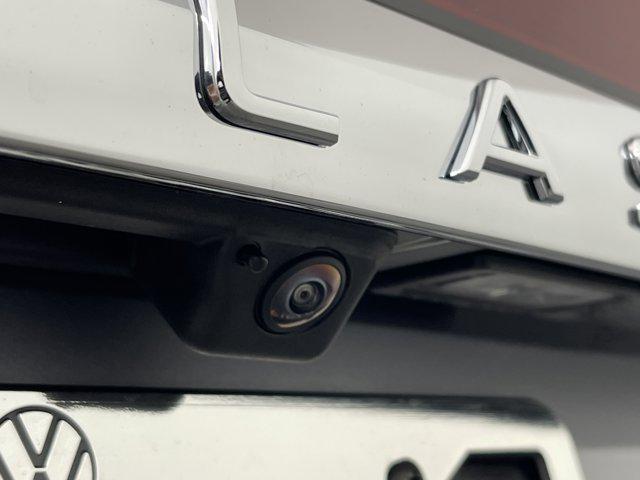 new 2026 Volkswagen Atlas car, priced at $58,044