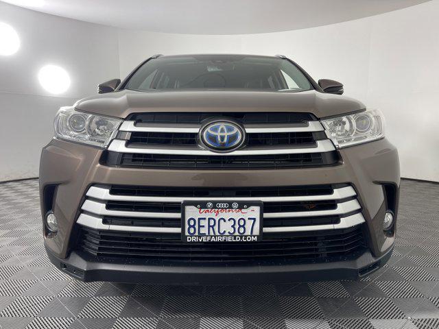 used 2018 Toyota Highlander Hybrid car, priced at $34,435