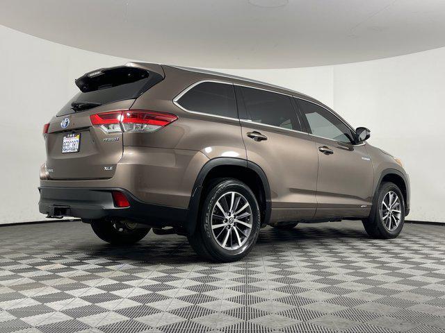 used 2018 Toyota Highlander Hybrid car, priced at $34,435