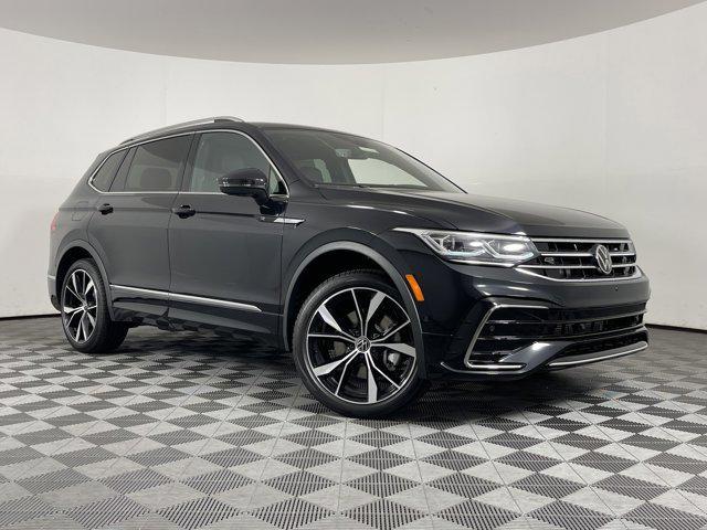 new 2024 Volkswagen Tiguan car, priced at $39,899