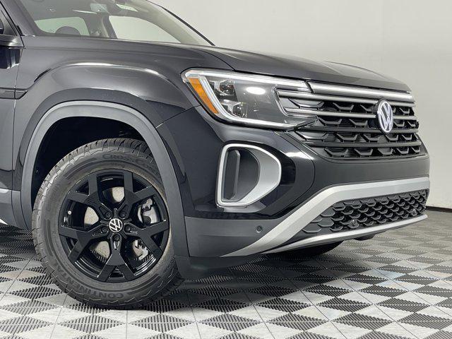 new 2024 Volkswagen Atlas car, priced at $48,117