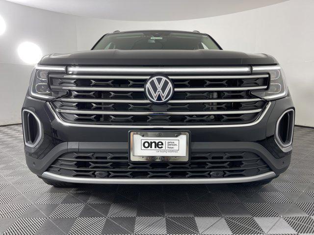 new 2024 Volkswagen Atlas car, priced at $41,047