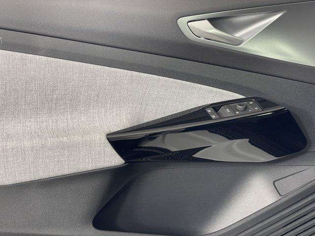 new 2025 Volkswagen ID.4 car, priced at $47,176