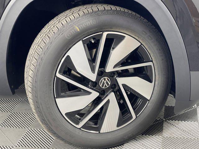 new 2025 Volkswagen Atlas car, priced at $50,809