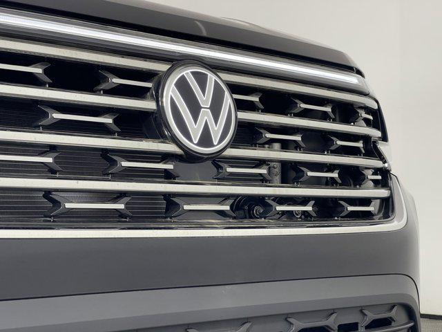 new 2025 Volkswagen Atlas car, priced at $50,809