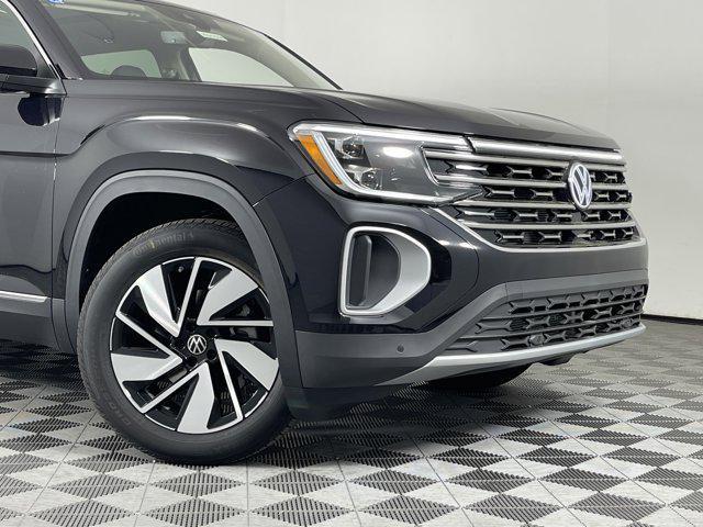 new 2025 Volkswagen Atlas car, priced at $50,809