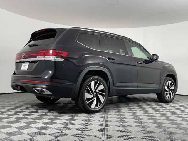 new 2024 Volkswagen Atlas car, priced at $41,998