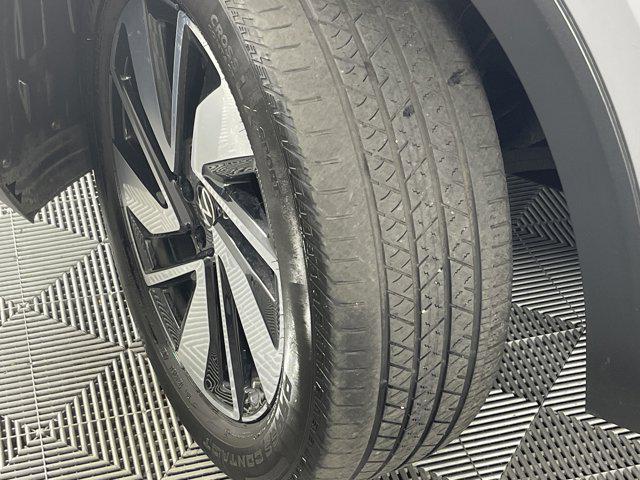 used 2024 Volkswagen Atlas car, priced at $33,998