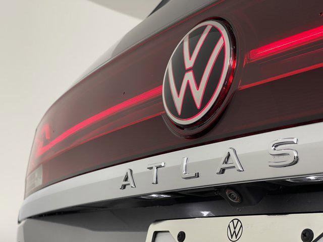 new 2024 Volkswagen Atlas car, priced at $42,348