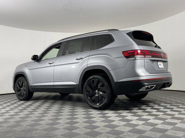 new 2024 Volkswagen Atlas car, priced at $42,348