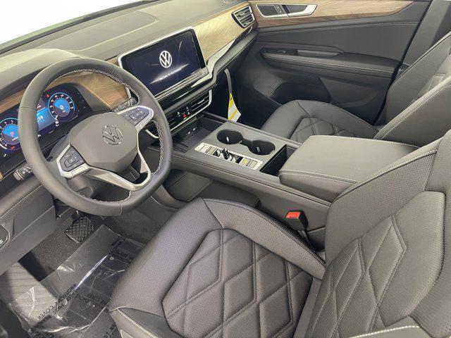 new 2025 Volkswagen Atlas car, priced at $38,454