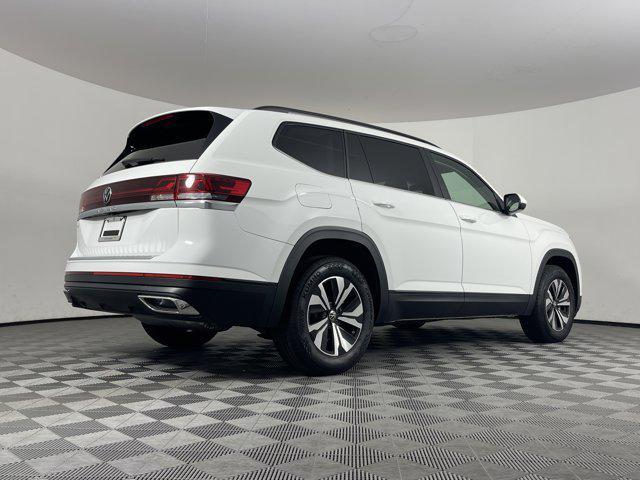 new 2025 Volkswagen Atlas car, priced at $38,454