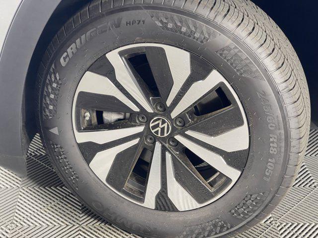 new 2025 Volkswagen Atlas Cross Sport car, priced at $38,108