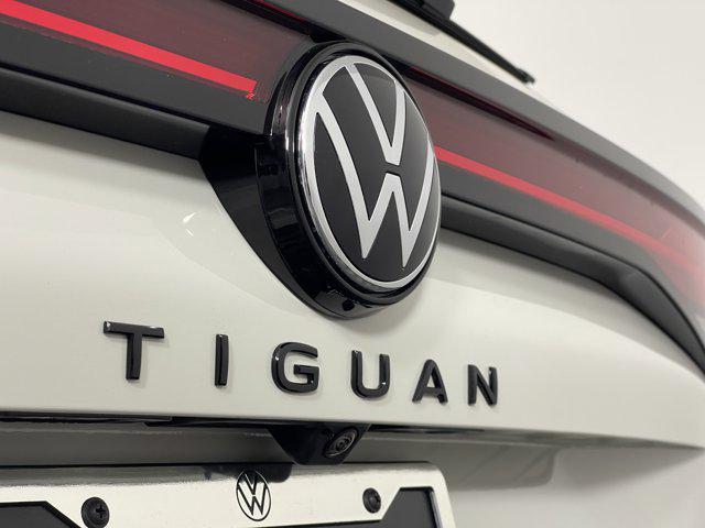 new 2025 Volkswagen Tiguan car, priced at $38,748