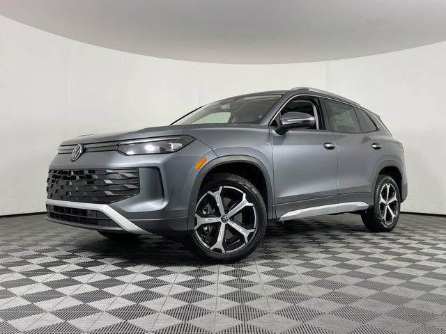 new 2025 Volkswagen Tiguan car, priced at $36,220