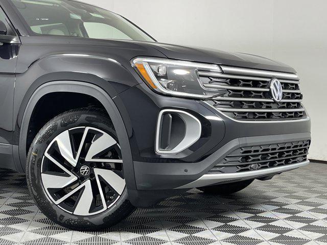 new 2024 Volkswagen Atlas car, priced at $40,185