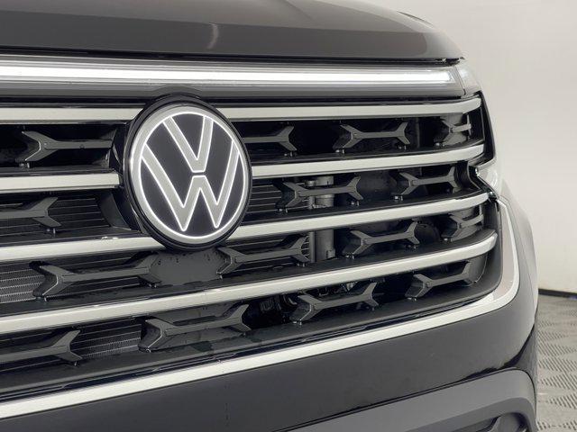 new 2024 Volkswagen Atlas car, priced at $40,185