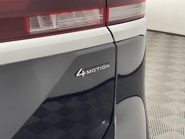 new 2025 Volkswagen Atlas car, priced at $55,189