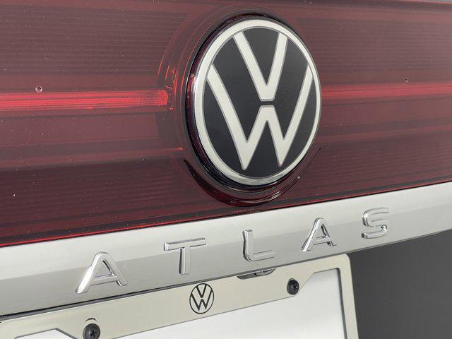 new 2025 Volkswagen Atlas car, priced at $55,189