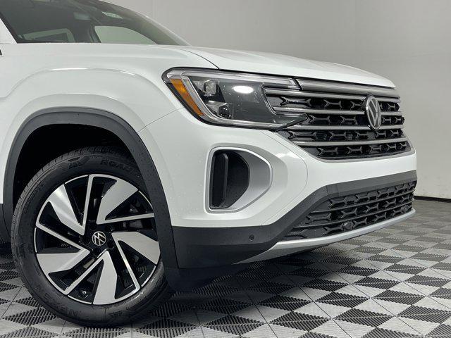 new 2024 Volkswagen Atlas car, priced at $41,295