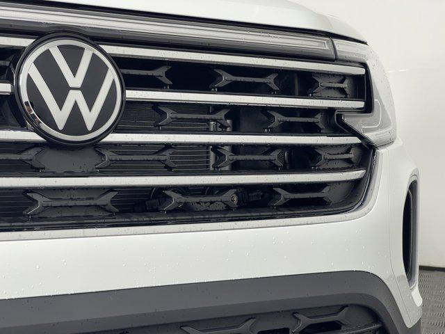 new 2024 Volkswagen Atlas car, priced at $41,295