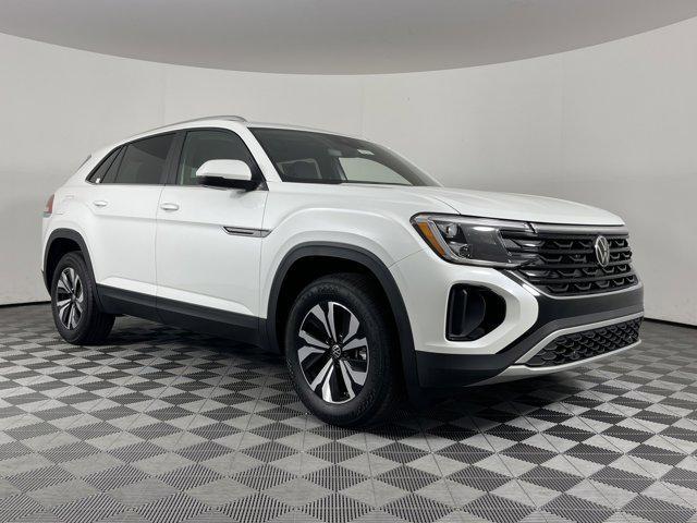 new 2026 Volkswagen Atlas Cross Sport car, priced at $40,526
