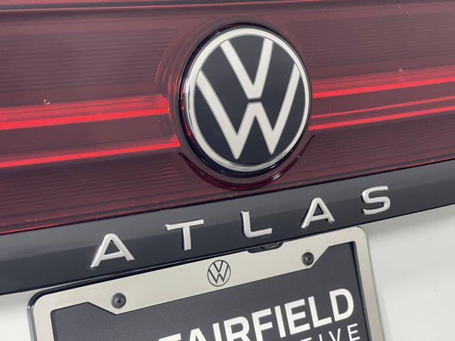 new 2025 Volkswagen Atlas car, priced at $48,004