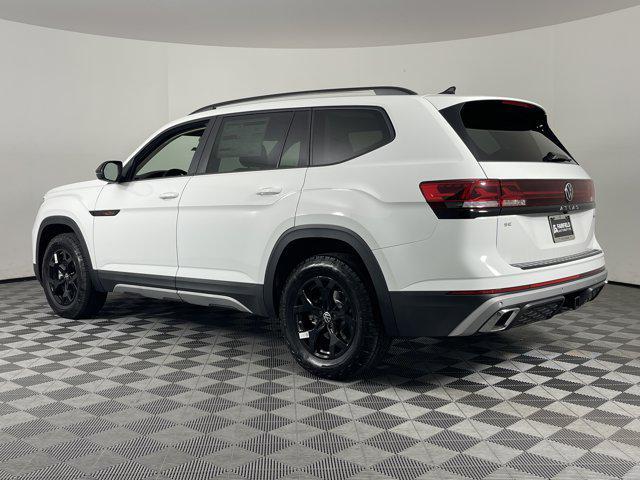 new 2025 Volkswagen Atlas car, priced at $48,004