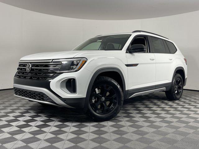 new 2025 Volkswagen Atlas car, priced at $48,004