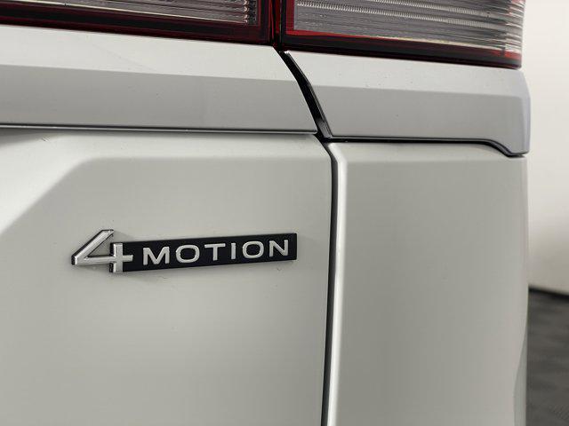 new 2025 Volkswagen Atlas car, priced at $44,837