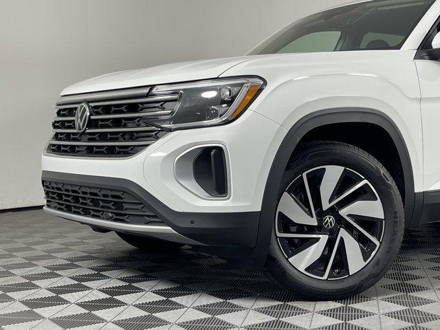 new 2025 Volkswagen Atlas car, priced at $44,837
