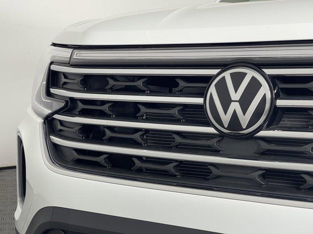 new 2025 Volkswagen Atlas car, priced at $44,837