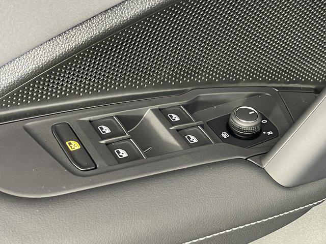 new 2025 Volkswagen Tiguan car, priced at $34,157