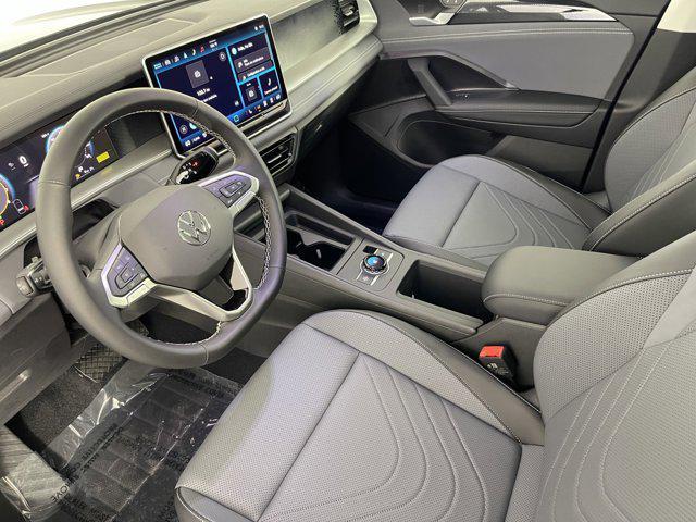 new 2025 Volkswagen Tiguan car, priced at $34,157