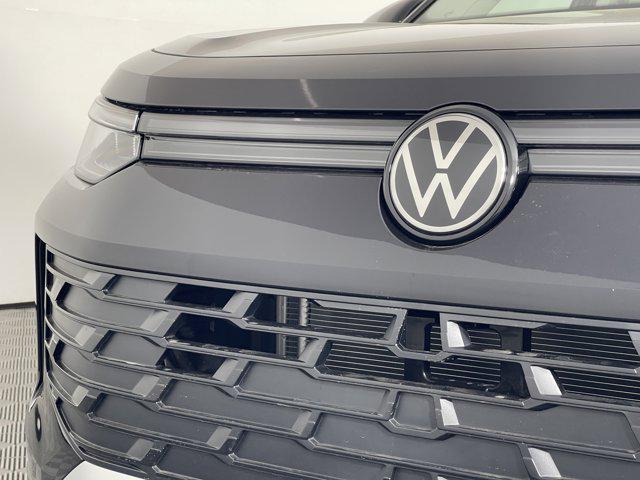 new 2025 Volkswagen Tiguan car, priced at $34,157