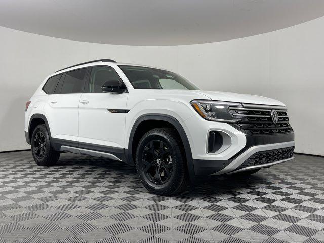new 2025 Volkswagen Atlas car, priced at $45,309