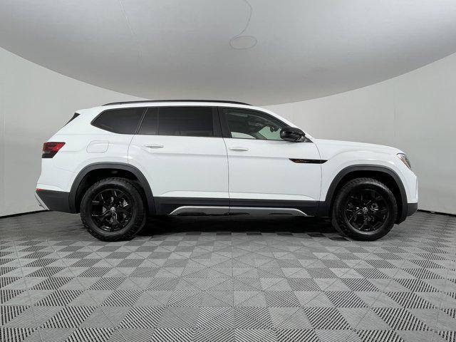 new 2025 Volkswagen Atlas car, priced at $45,309